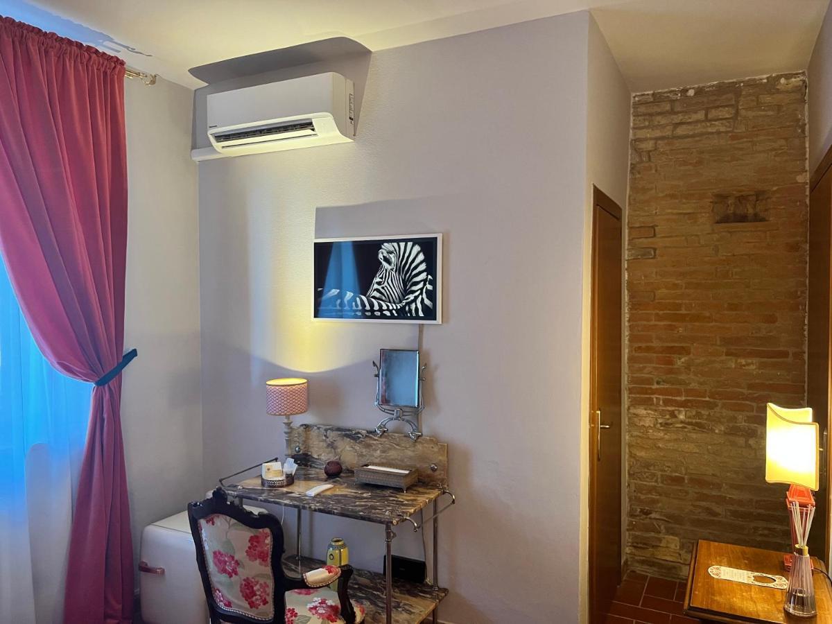 Torre A Castello La Casa D'Ambra 빌라 외부 사진